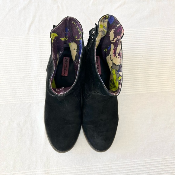 Betsey Johnson Black Suede Becan Boots - Picture 7 of 13